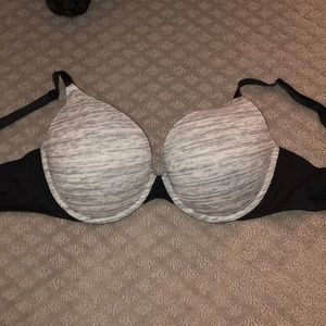 Victoria’s secret gray and black pushup bra